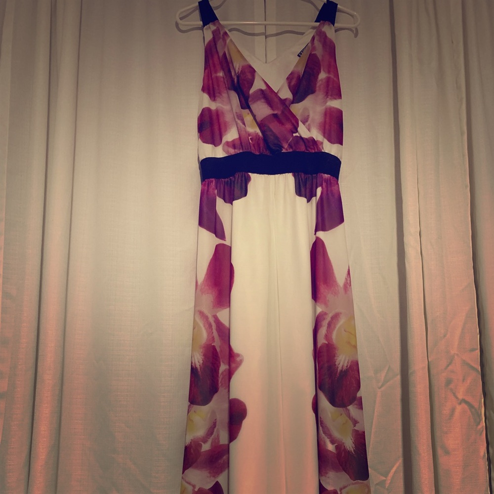 Floor length express summer event dress